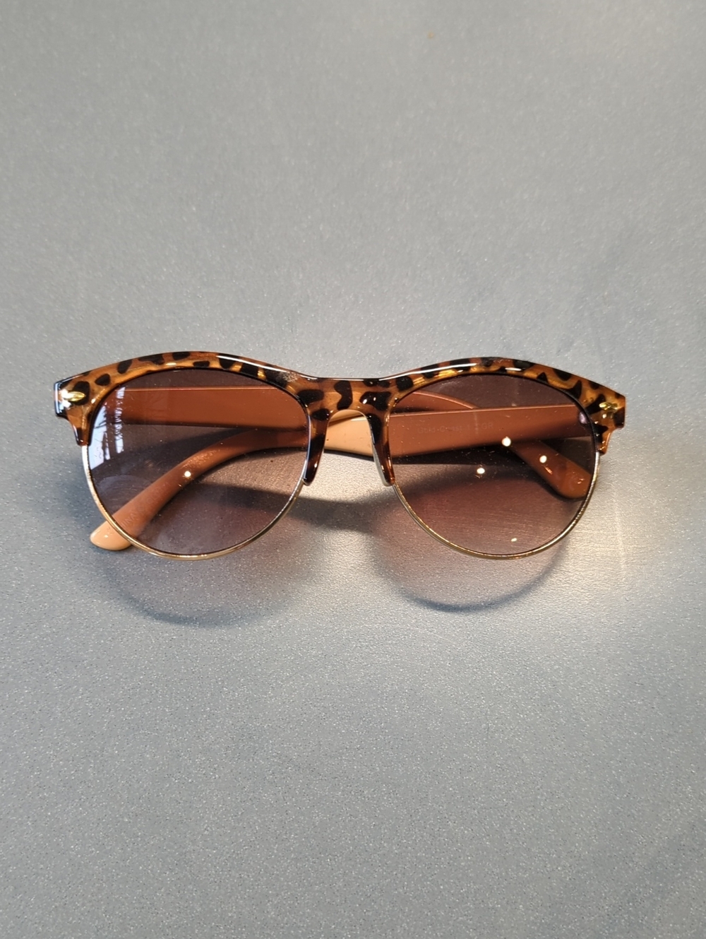 Tortoiseshell Round Sunglasses - Brown Lenses